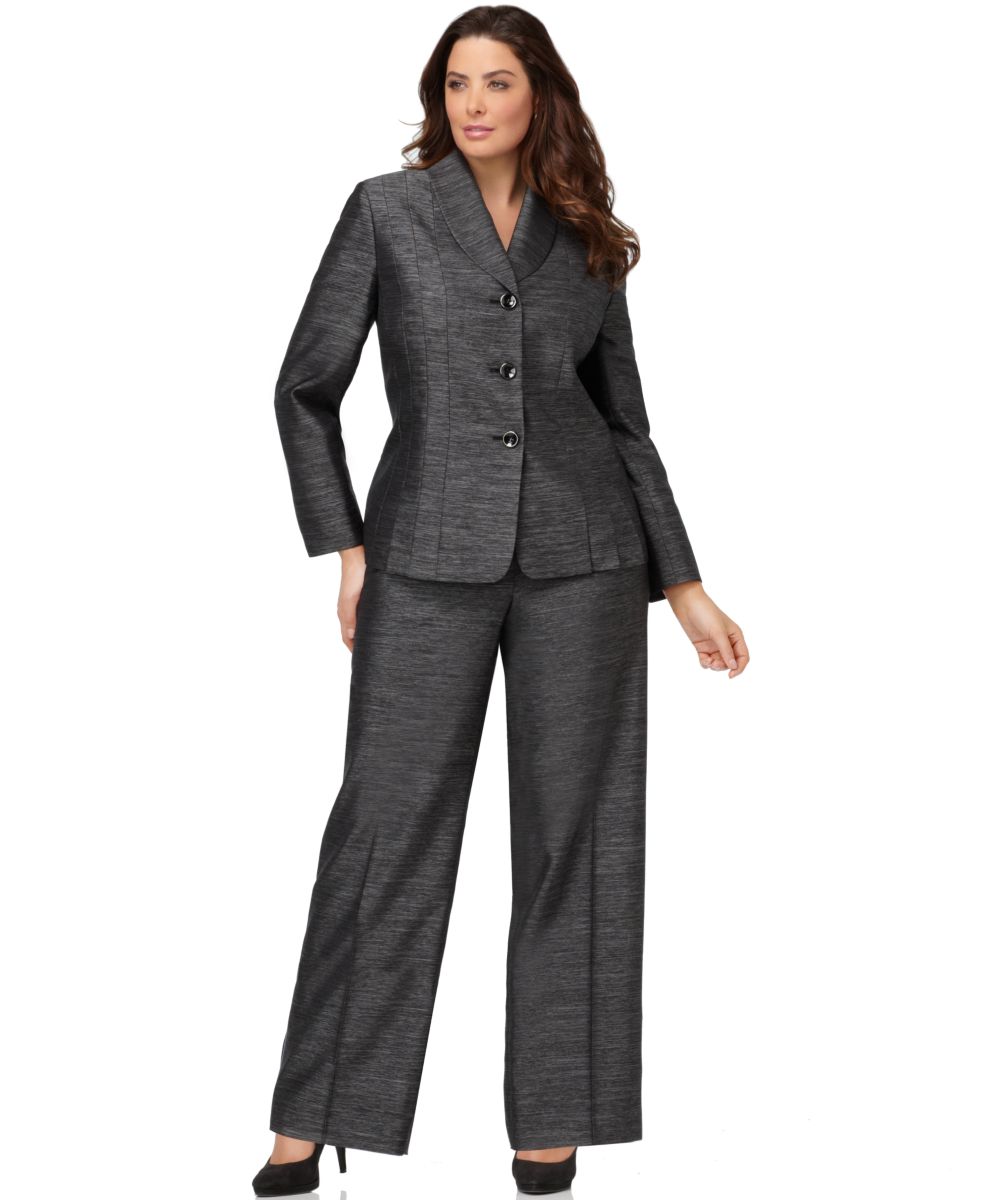 Le Suit NEW Black Pleated Front Three-Button Jacket 2PC Pant Suit Plus