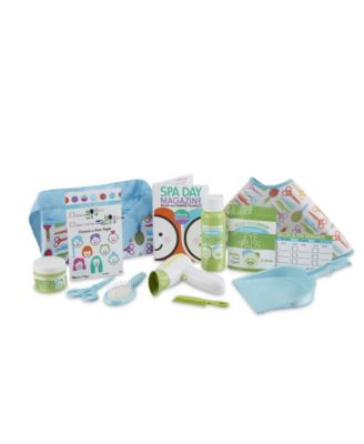 Melissa and Doug Love Your Look - Salon and Spa Play Set image number null