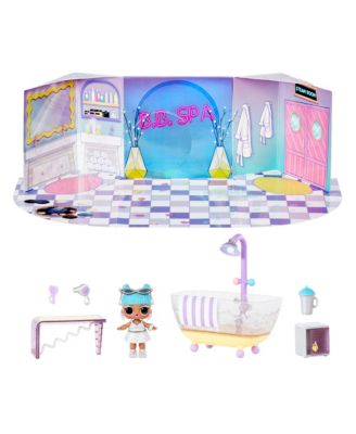 L.O.L. Surprise Winter Chill Spaces Playset with Doll- Ice