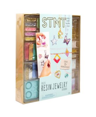 STMT DIY Resin Jewelry Studio image number null