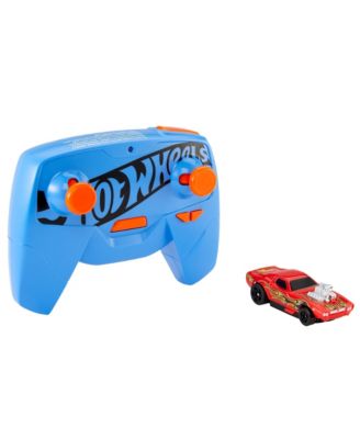 Hot Wheels Remote Control Rodger Dodger, 2 Pieces