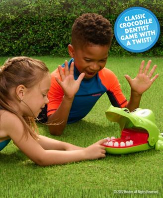 Hasbro Crocodile Dentist Splash Game by Wowwee image number null