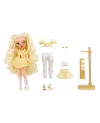 Rainbow High Core Fashion Doll - Delilah Fields, 11 Pieces