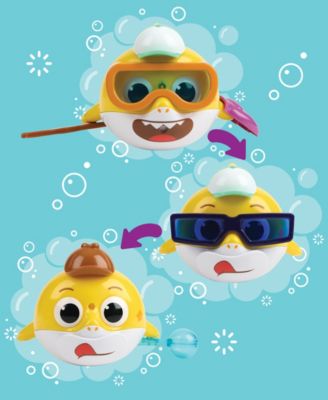 Baby Shark Swimmer, Sprinkler 4 Bath Squirts Set image number null