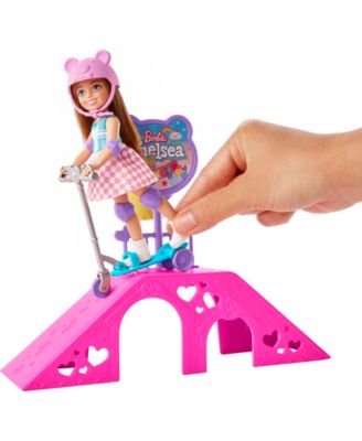 Barbie Chelsea Skatepark Doll & Playset image number null