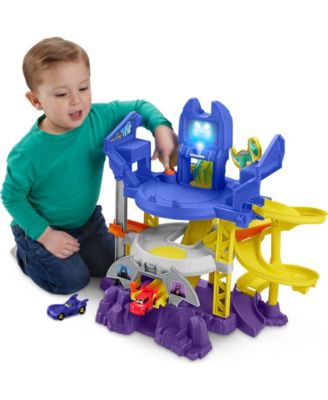 Fisher-Price DC BatWheels Race Track Playset, Launch and Race Batcave with Lights Sounds and 2 Toy Cars image number null