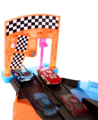Cars Disney Pixar Glow Racers Launch Criss-Cross Playset with 2 Glow-in-the-Dark Vehicles image number null