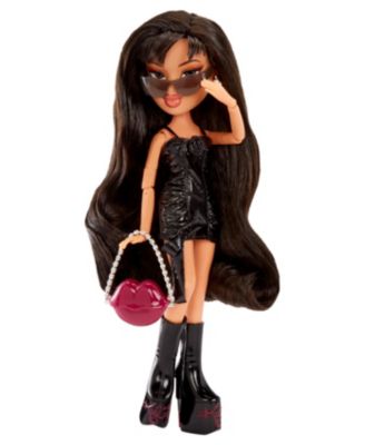 Bratz x Kylie Jenner Day Fashion Doll with Accessories and Poster image number null