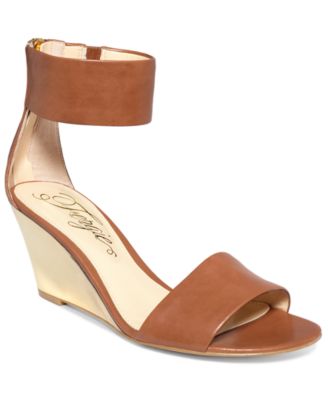 macys steve madden wedgie