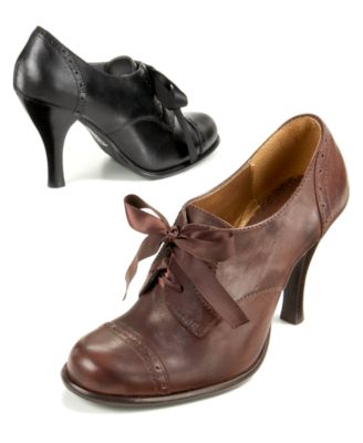 Tribeca by Kenneth Cole 