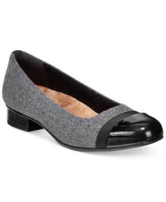 clarks women's keesha rosa flat