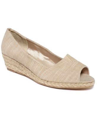 Life Stride Lioness Wedge Sandals