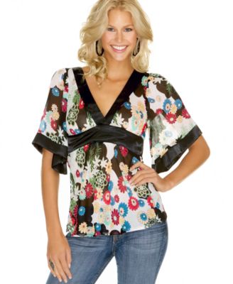Tempted Floral-Print Kimono Top
