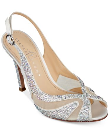 macy's white pumps