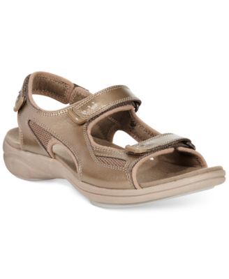 clarks in motion shoes macy's