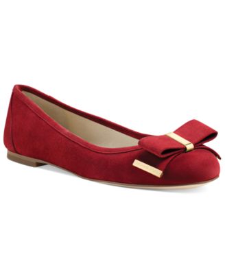 Red Flat Shoes: Look for Red Flat Shoes 