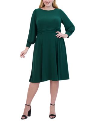 Jessica Howard Plus Size Ruched Boat-Neck Mid Hunter 20W