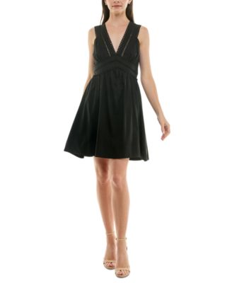 Taylor Petite V-Neck Sleeveless Lace- Black 10P