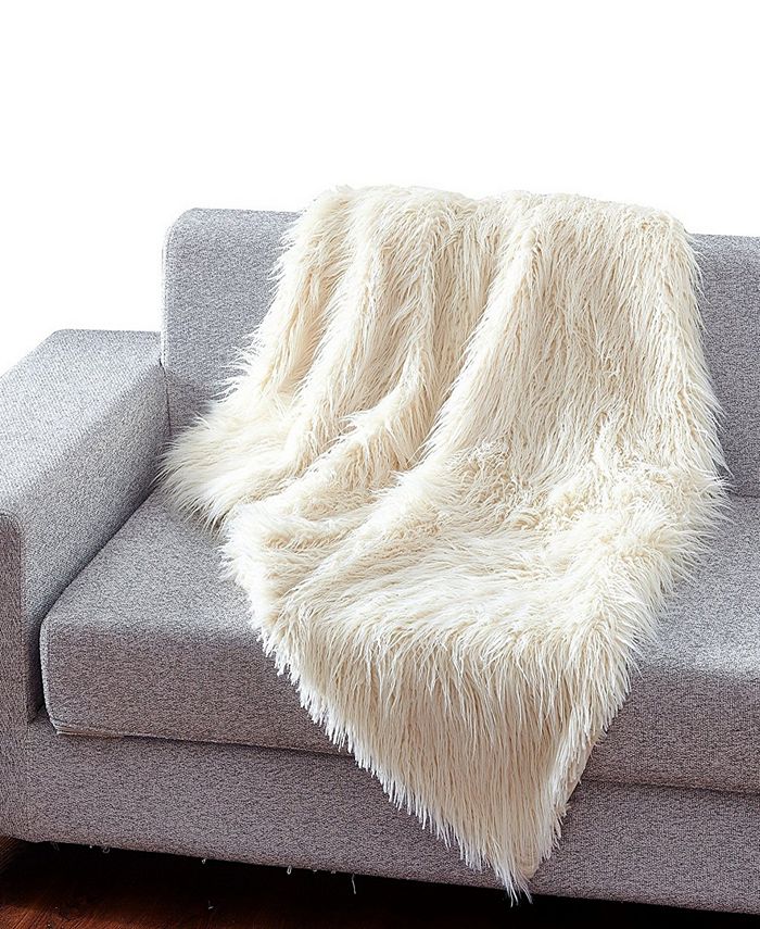De Moocci Faux Fur Throw Blanket Super Soft Mongolian Fuzzy Light Weight Luxurious Cozy 50 X 60 Reviews Home Macy S