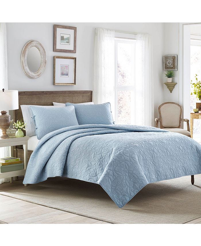 Laura Ashley King Felicity Quilt Set Reviews Quilts Bedspreads Bed Bath Macy S Laura ashley replacement sofa covers. king felicity quilt set