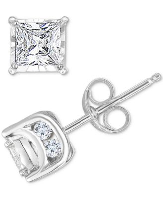 round shape diamond earrings