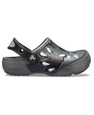 crocs black panther