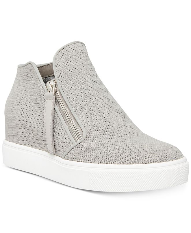 mckenna wedge steve madden