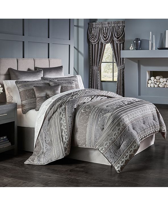 J Queen New York Five Queens Court Mackay Queen 4 Piece Comforter Set