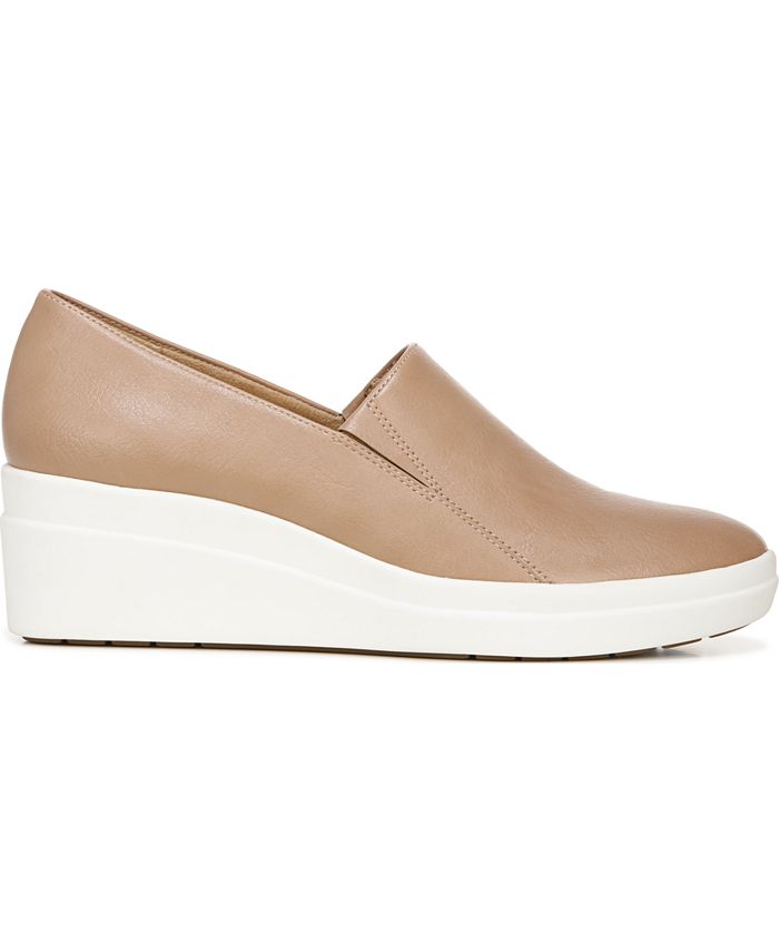 naturalizer sandra wedge slip on sneaker