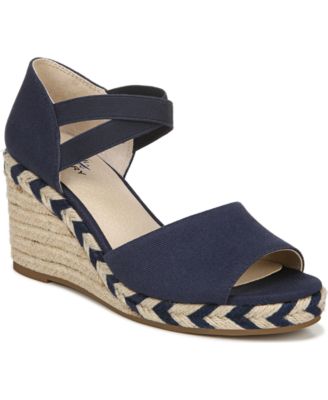 LifeStride Taffy Espadrilles \u0026 Reviews 