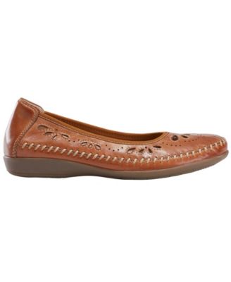 earth shoes ballet flats