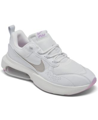 nike women's shoes finish line