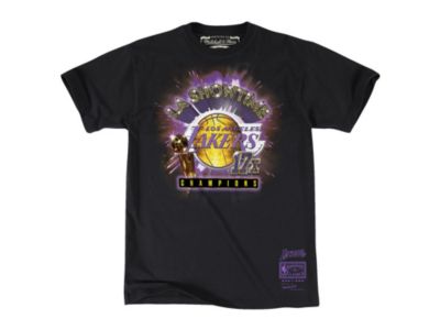 showtime lakers t shirt