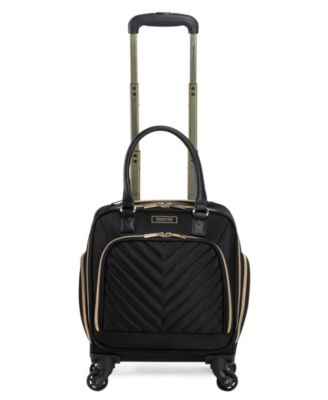 4-колесный спиннер Softside Chevron диаметром 17 дюймов с вращающимся нижним сиденьем для ручной клади