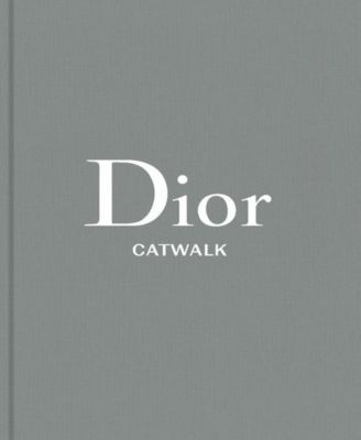 Dior: Коллекции Александра Фьюри, 1947-2017