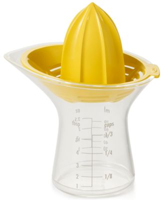 Небольшая соковыжималка для цитрусовых OXO Good Grips