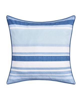 Королевский двор Карсона Обратил вспять фальшивку, европейскую