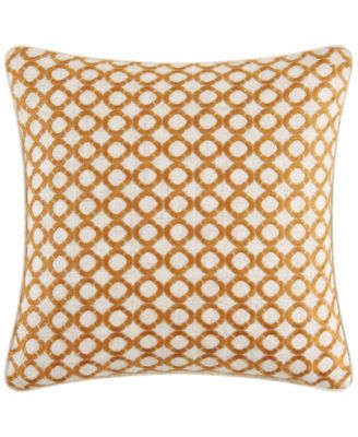 Декоративная подушка с цветочной вышивкой Rose Tree Bronte Square, 16