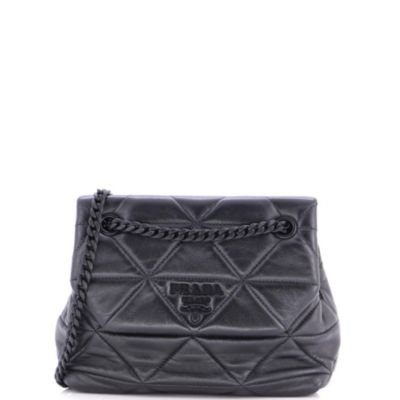 Бывшая в употреблении маленькая сумка Prada Spectrum с клапаном из стеганой кожи Наппа черного цвета