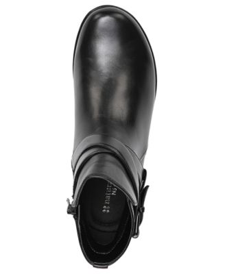 naturalizer cassandra booties