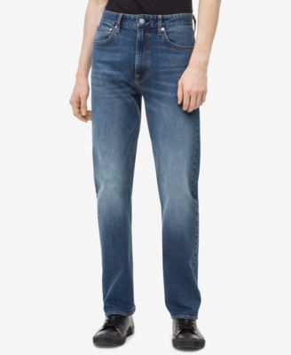 Relaxed Straight-Fit Jeans 