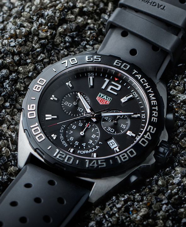 tag heuer formula 1 chronograph black dial