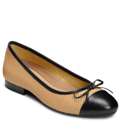 aerosoles outrun flats