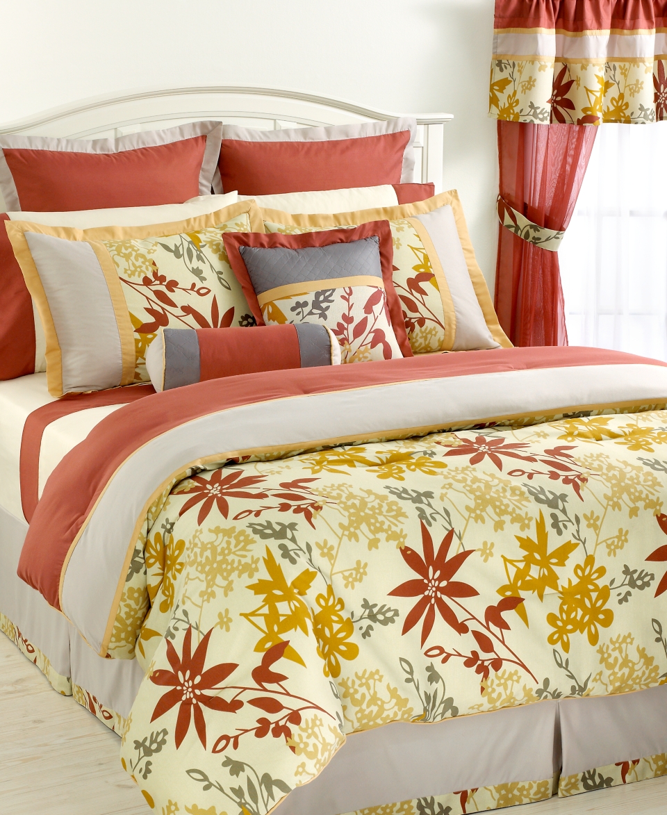 Wild Flower 24 Piece California King Comforter Set   Bed in a Bag