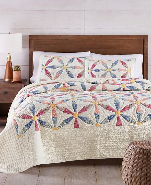 Martha Stewart Collection Daisy Wheel Artisan Full/Queen Quilt, Created