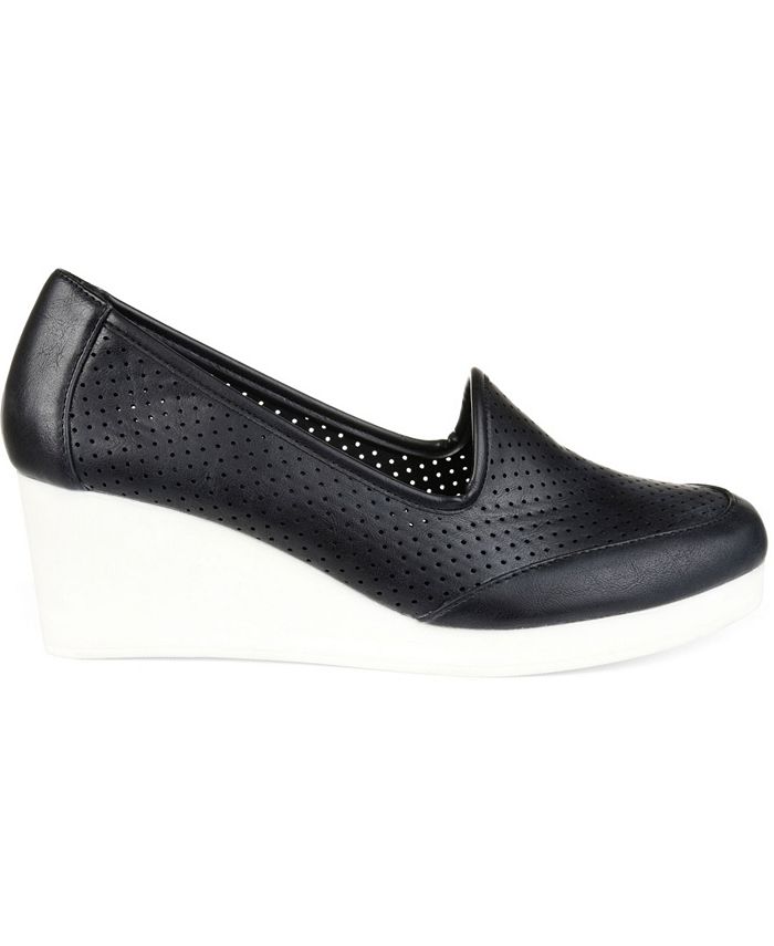 journee collection radia wedge pump