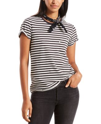 levis pocket t shirt women's