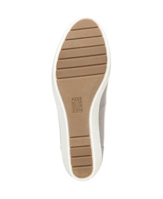 naturalizer sam wedge