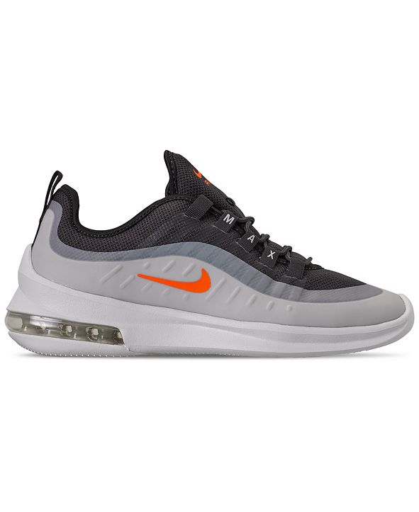 nike men's air max axis sneaker