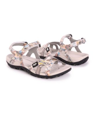 muk luks women's ophelia sandals
